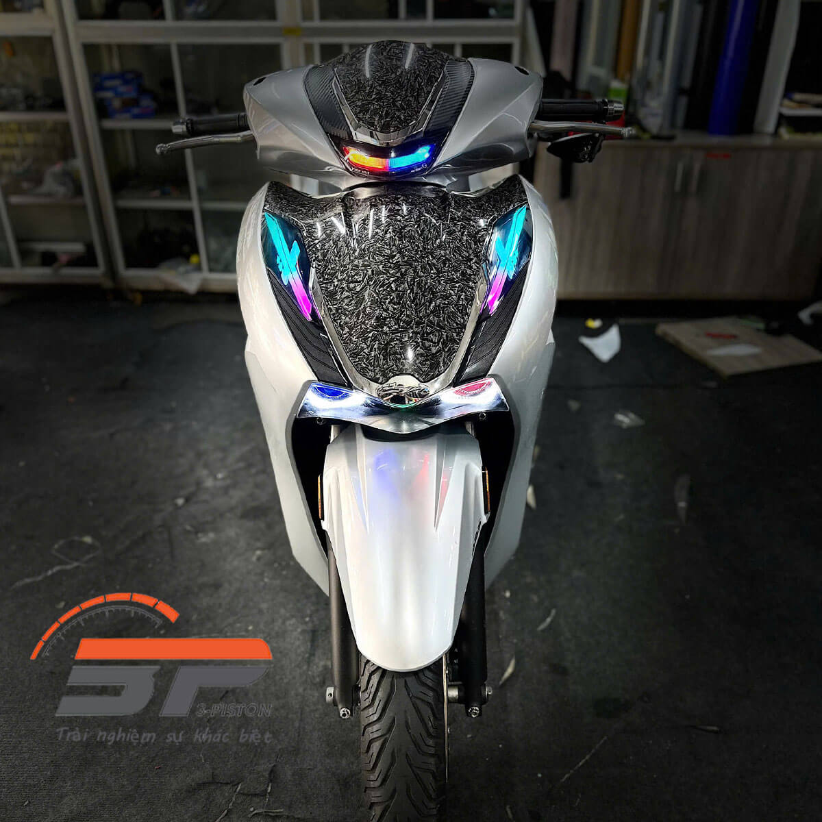 Led Audi Chữ X cho SH