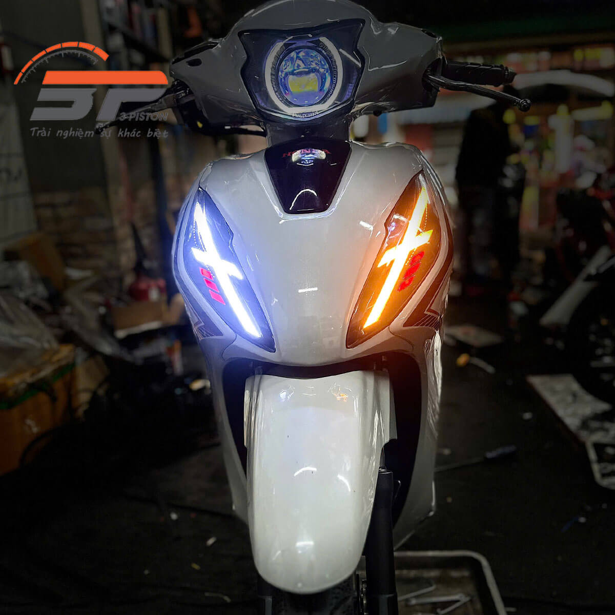 Đèn Audi Mẫu Chữ X Cho Xe Vision 17 Đèn Audi mẫu chữ X cho xe Vision