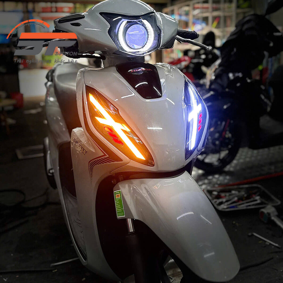 Đèn Audi Mẫu Chữ X Cho Xe Vision 19 Đèn Audi mẫu chữ X cho xe Vision