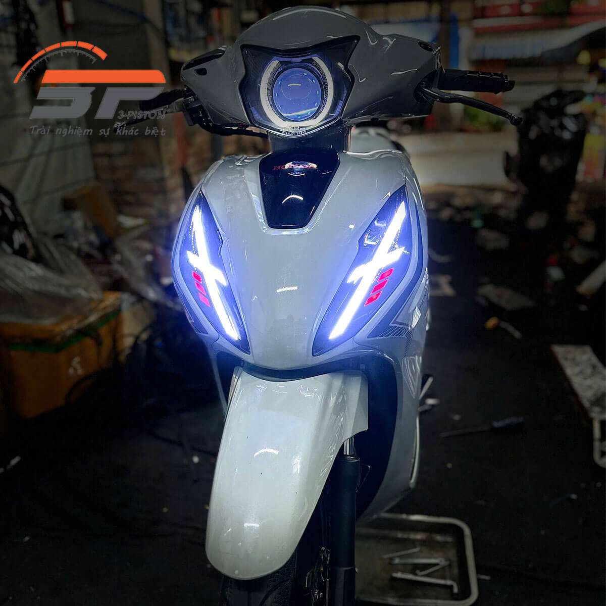 Đèn Audi Mẫu Chữ X Cho Xe Vision 10 Đèn Audi mẫu chữ X cho xe Vision