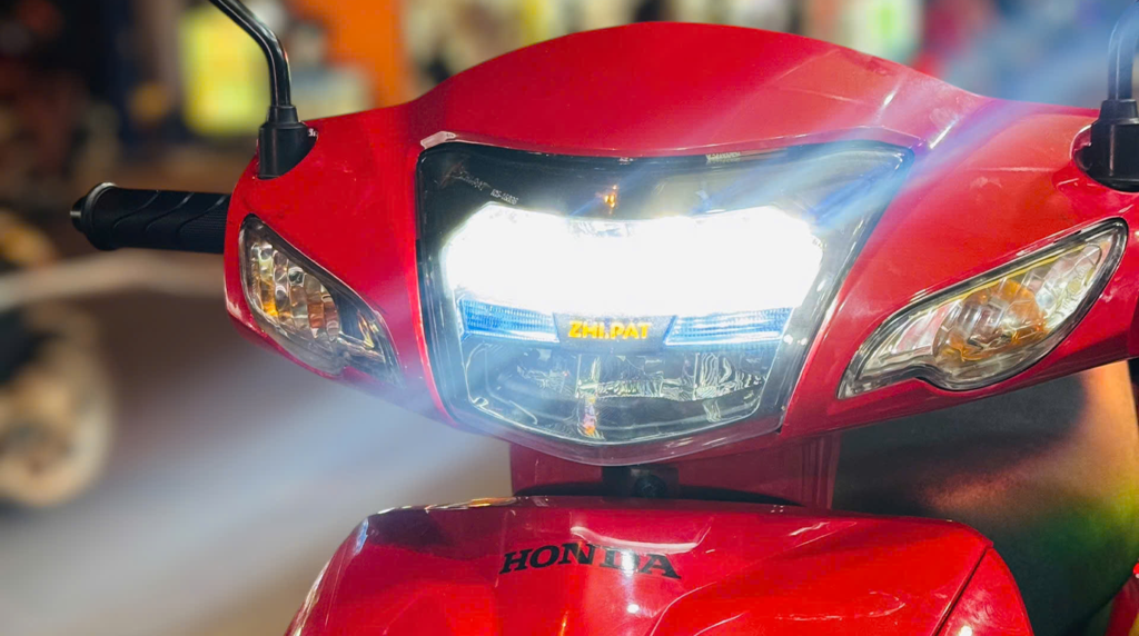 5 giải pháp tăng sáng cho đèn xe máy an toàn, tiết kiệm nhất 2026 15 Chóa đèn LED 2 tầng 3